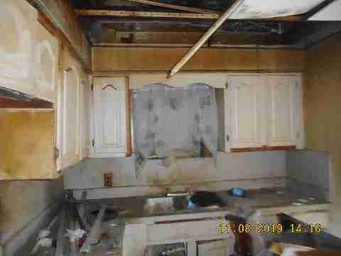 2251 Highland (14)_m.jpg